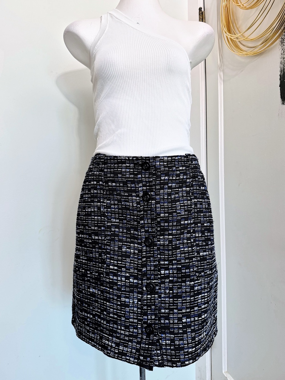 Banana Republic Size 6 Tweed Skirt Black Blue Button Front NWT $98